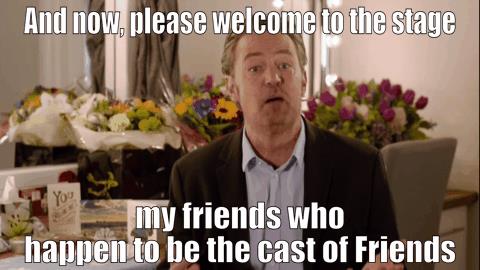 Matthew Perry introduce il cast di Friends Matthew Perry introduce il cast di Friends durante lo speciale per James Burrows