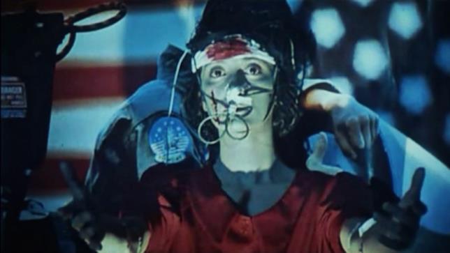 Una scena da Aenigma Una scena da Aenigma di Lucio Fulci