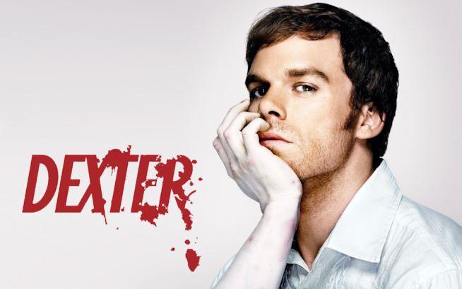 Dexter, com'erano ieri e come sono oggi gli attori della serie Un'immagine promozionale della serie Dexter