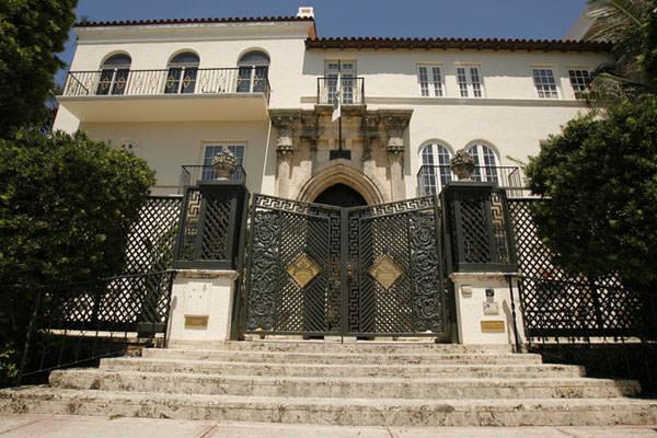 La villa di Versace a Miami La villa di Miami di proprietà di Versace