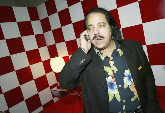 L'attore porno Ron Jeremy accusato di violenza sessuale Ron Jeremy