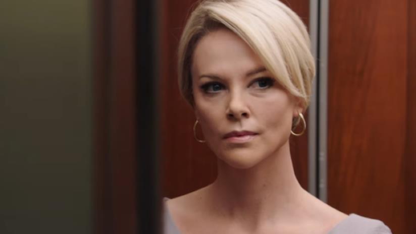 Il selfie di Charlize Theron agli Oscar 2020 Un primo piano di Charlize Theron in Bombshell