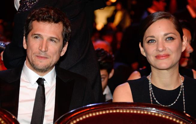 Guillaume Canet difende Marion Cotillard circa il divorzio di Angelina Jolie e Brad Pitt Primo piano di Marion Cotillard e Guillaume Canet