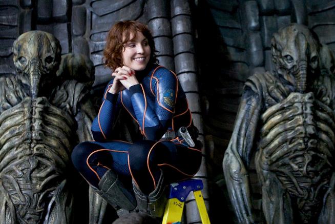 Noomi Rapace è nel cast di Alien: Covenant di Ridley Scott Noomi Rapace sul set di Prometheus