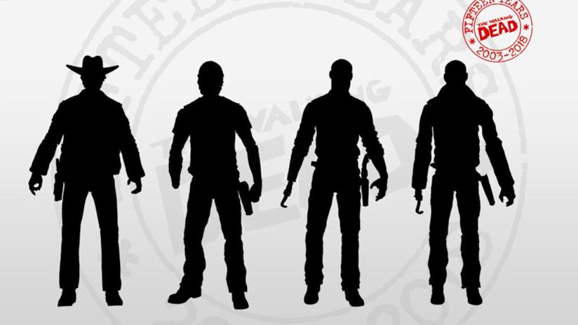 Le action figures di Rick Grimes di The Walking Dead in primo piano le sagome delle action figures di Rick Grimes di The Walking Dead
