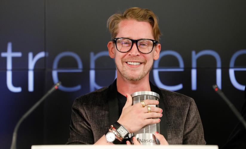 Macaulay Culkin: l'attore risponde con una divertente foto alla notizia del reboot di Mamma, ho perso l'aereo Macaulay Culkin