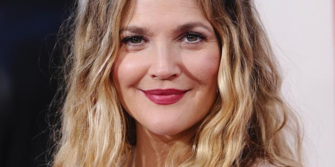 Drew Barrymore, tra l'ex marito Will Copelman e Kit Harington! Primo piano di Drew Barrymore
