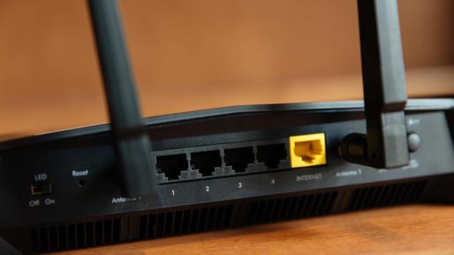 Modem libero anche in Italia, approvata la delibera Un router Netgear
