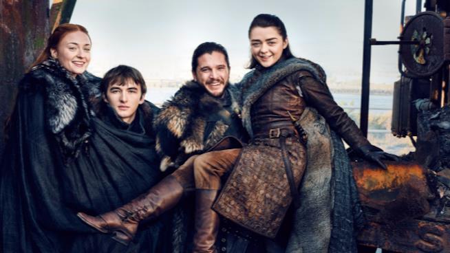 Game of Thrones: tra trailer da record e riunione degli Stark Khaleesi in una scena di Game of Thrones