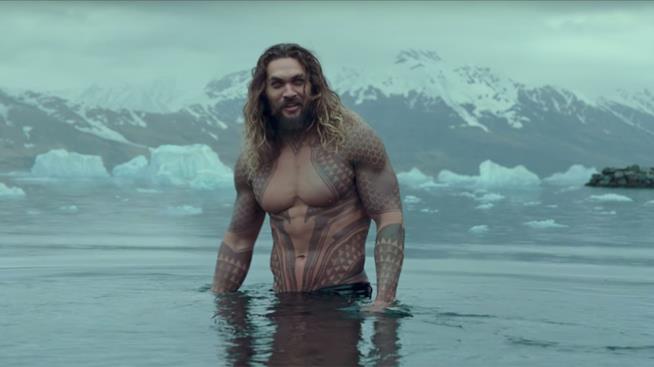 Jason Momoa è Aquaman in Justice League L'Aquaman di Jason Momoa