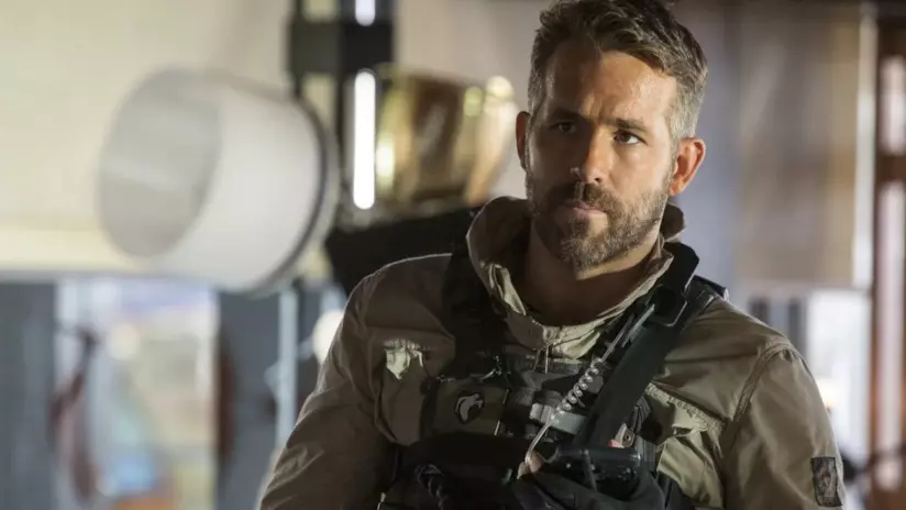 Ryan Reynolds prende in giro i colleghi e le loro reazioni al COVID-19 Ryan Reynolds in una foto di 6 Underground