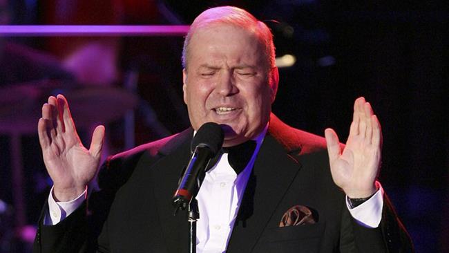 Frank Sinatra Jr. è morto per un infarto a 72 anni Frank Sinatra Jr. in concerto
