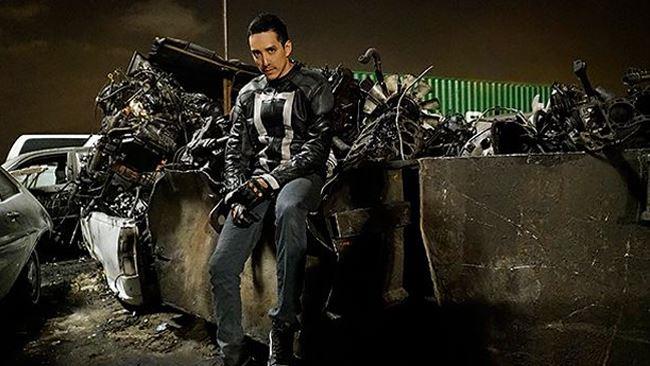 Gabriel Luna è Ghost Rider Gabriel Luna è Ghost Rider nella quarta stagione di Marvel's Agents of S.H.I.E.L.D.
