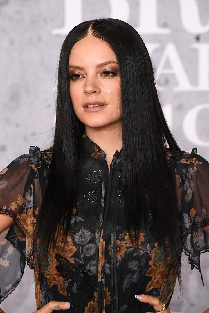 Lily Allen ai Brit Awards Lily Allen in un'immagine dai Brit Awards