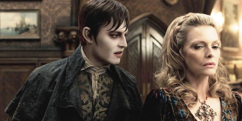 Johnny Depp e Michelle Pfeiffer in Dark Shadows Dark Shadows Tim Burton: Johnny Depp e Michelle Pfeiffer