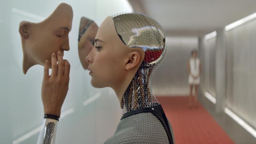 Ex Machina: il significato del film di Alex Garland Alicia Vikander è Ava