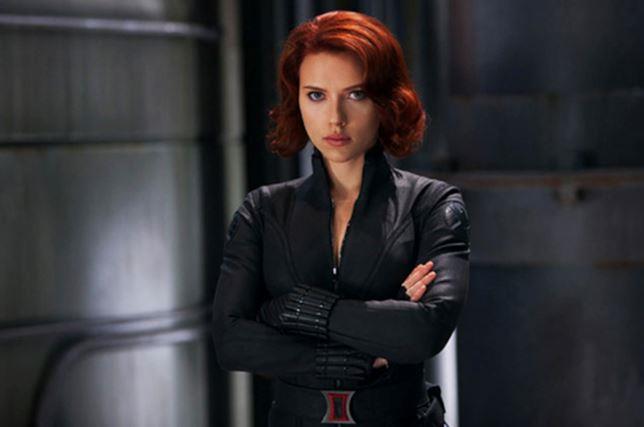 Kevin Feige smentisce i rumor: Black Widow non avrà rating R Un primo piano di Scarlett Johansson nei panni di Black Widow