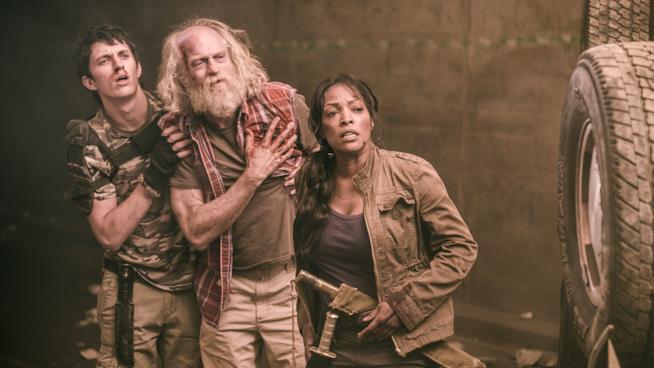 Z Nation non è stato rinnovato per una sesta stagione Un primo piano dei protagonisti di Z Nation in una sequenza dello show