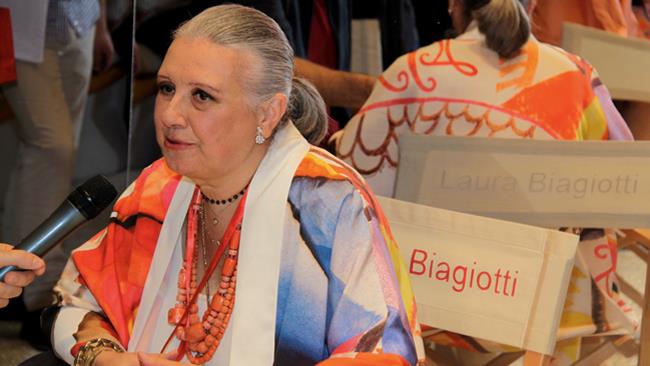 Laura Biagiotti: condizioni molto gravi dopo un arresto cardiaco Laura Biagiotti