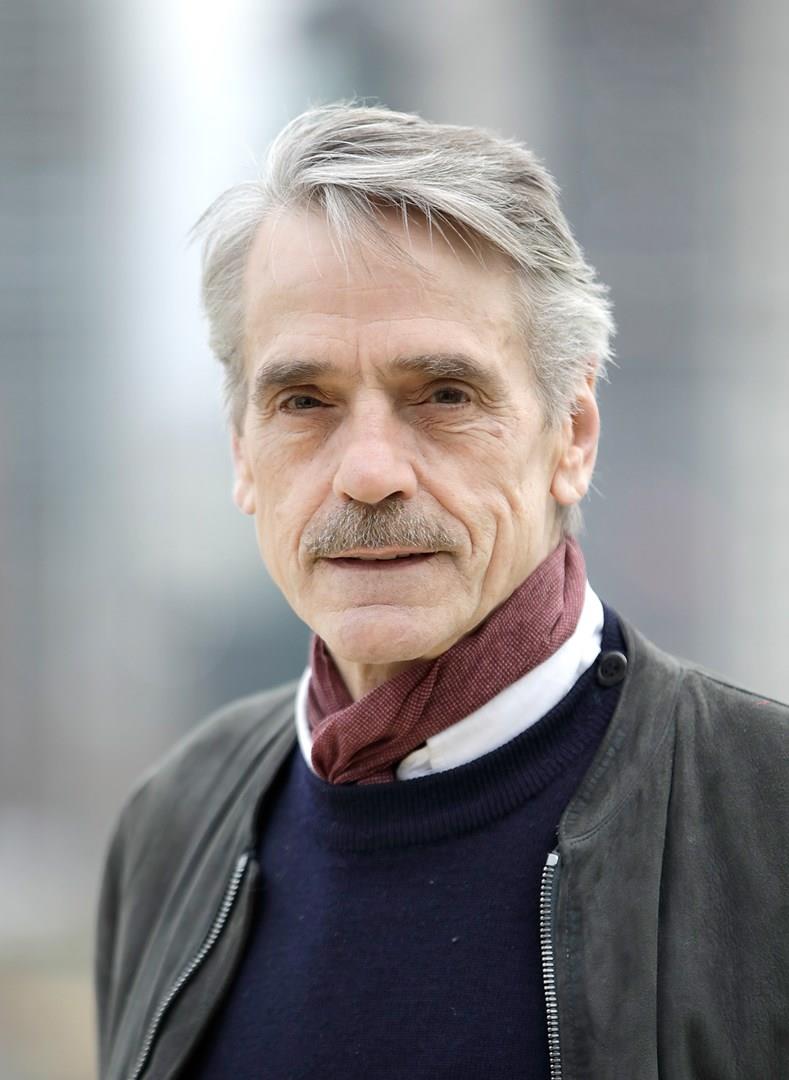 Jeremy Irons, attore che sarà protagonista in Watchmen Anche Jeremy Irons farà parte di Watchmen