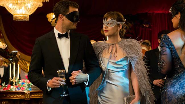 Darker: esce il sequel di 50 Sfumature di Grigio raccontato da Christian Grey Christian Grey e Anastasia Steele