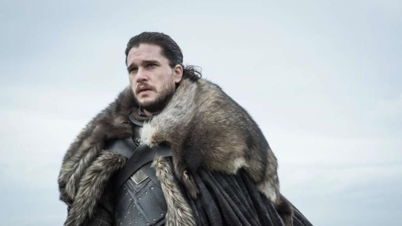 Game of Thrones 8: un enorme spoiler dal set dello scontro col Re della Notte Kit Harington in un'immagine promozionale da Game of Thrones