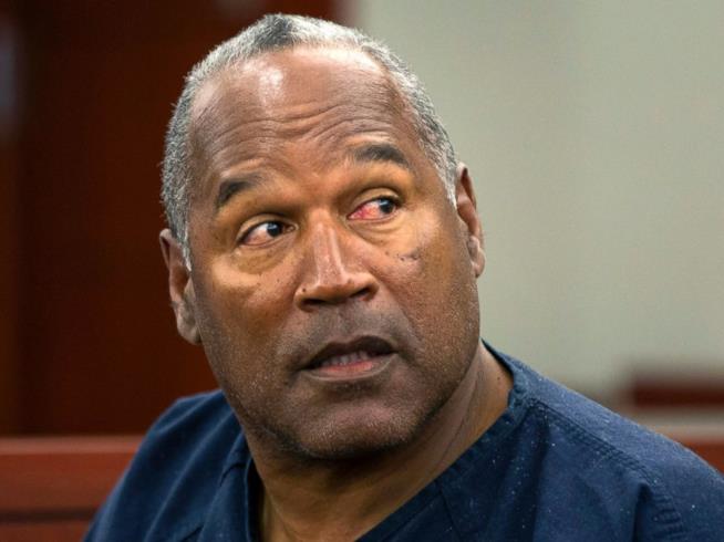 L'ex stella del football O.J. Simpson potrebbe ottenere la libertà vigilata O.J. Simpson