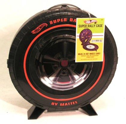 La valigetta Hot Wheels per i 50 anni La valigetta a forma di ruota d'auto vista in Ant-Man & the Wasp