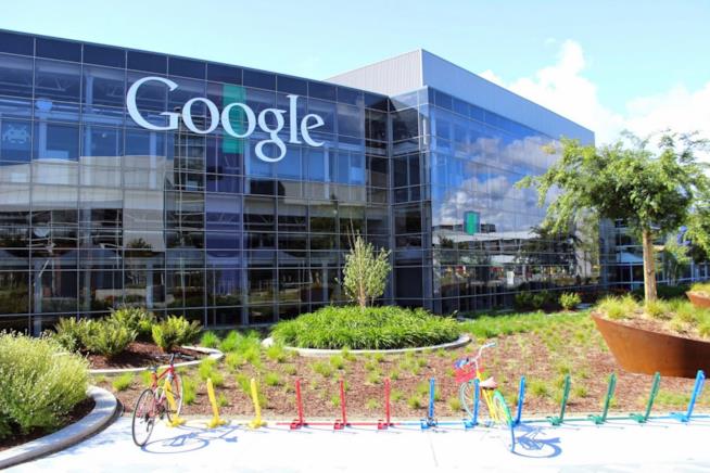 Guai per Google: multa da 4,3 miliardi dall'Unione Europea Il quartier generale di Google, foto ufficiale