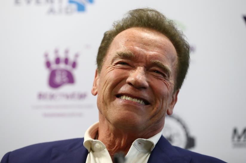 Arnold Schwarzenegger: una Tesla Model 3 per aiutare Greta Thunberg nel tour eco-friendly in USA Un primo piano di Arnold Schwarzenegger