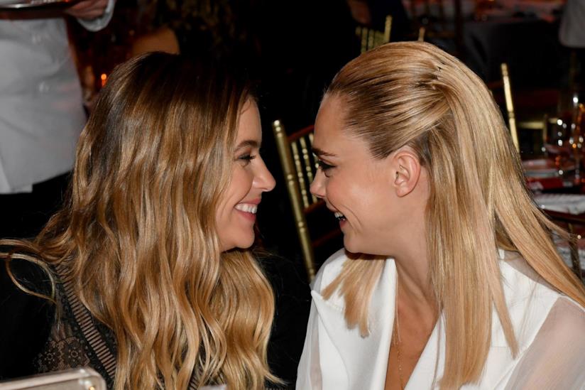 Matrimonio segreto per Cara Delevingne e Ashely Benson? Cara Delevingne e Ashely Benson unite in matrimonio?
