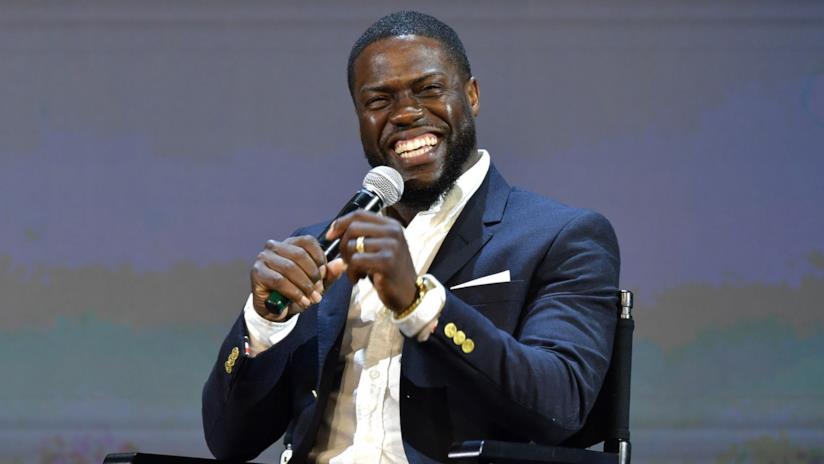 Kevin Hart: dimesso dall'ospedale, inizia la riabilitazione Kevin Hart a un ncontro con i fan