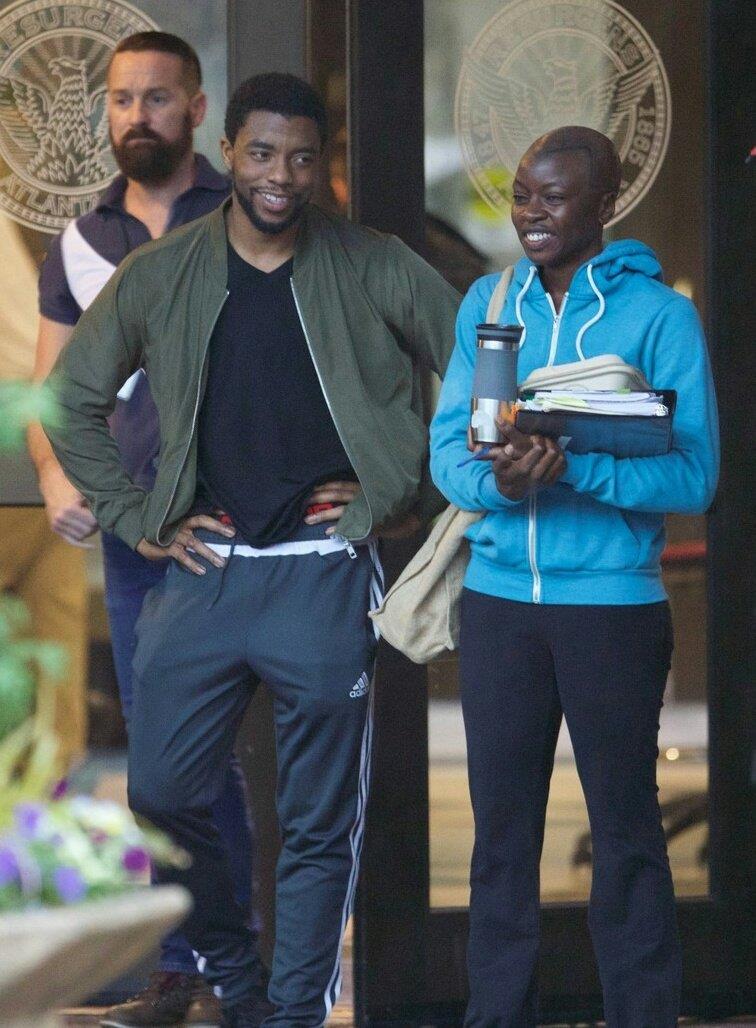 Chadwick Boseman e Danai Gurira sul set di Black Panther Prime immagini dal set di Black Panther