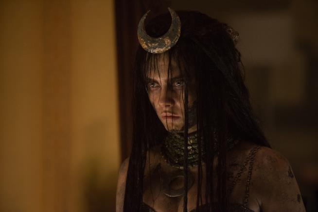 Cara Delevingne gela i fan di Suicide Squad: non prenderà parte al sequel Cara Delevingne è l'Incantatrice in una scena di Suicide Squad