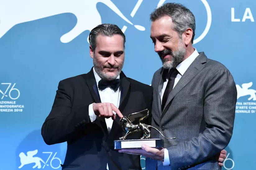 Venezia 76, il Leone d'oro va a Joker: tutti i vincitori Todd Phillips con il Leone d'Oro
