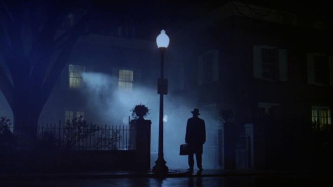 I 20 film horror più spaventosi di tutti i tempi Padre Merrin si appresta a compiere il suo esorcismo