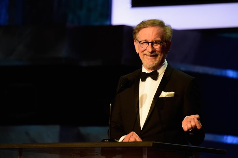 Steven Spielberg sa chi sarebbe un James Bond perfetto: Idris Elba Un elegantissimo Steven Spielberg