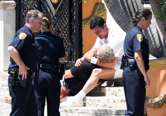 Versace: American Crime Story: uno dei primi scatti dal set Uno dei primi scatti dal set di Versace: American Crime Story