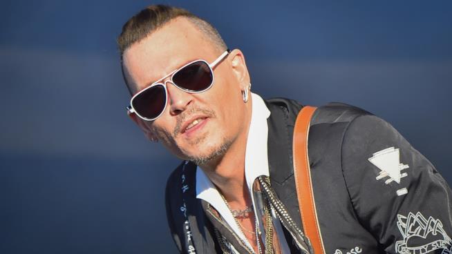 City of Lies di Johnny Depp per il momento non sarà distribuito Johnny Depp sul palco con gli Hollywood Vampires