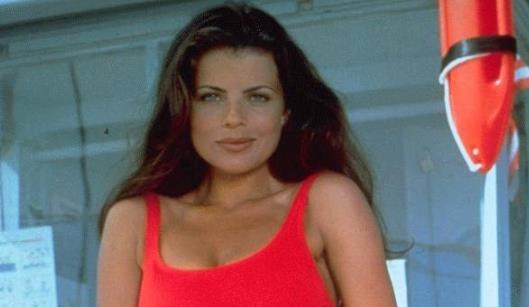 Caroline Holden, una delle guardiaspiaggia di Baywatch Caroline Holden, personaggio di Baywatch