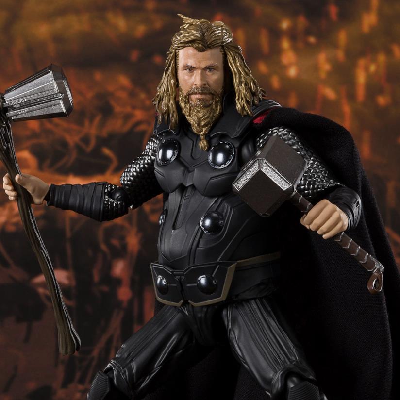 La nuova action figure di Bro Thor da Avengers: Endgame è incredibilmente somigliante a Chris Hemsworth L'action figure di Bro Thor da Avengers: Endgame. il Dio del Tuono impugna i due suoi martelli