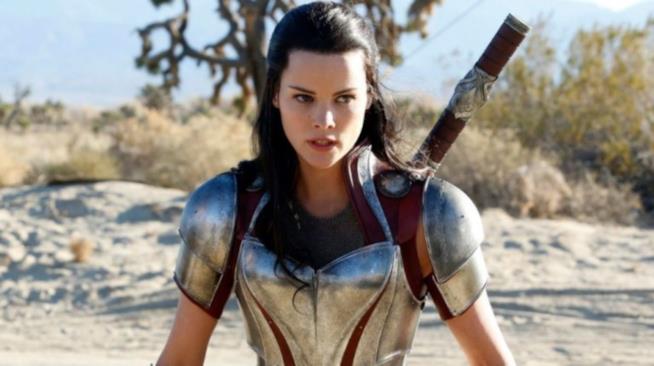 Lady Sif protagonista di una serie TV a lei dedicata? Jaimie Alexander nei panni di Lady Sif in una sequenza di Thor