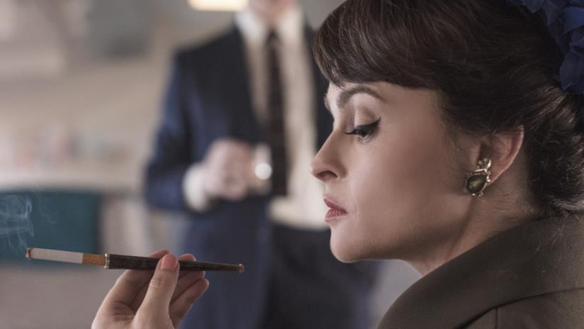Prime immagini di The Crown 3 Helena Bonham Carter è la Principessa Margaret in The Crown