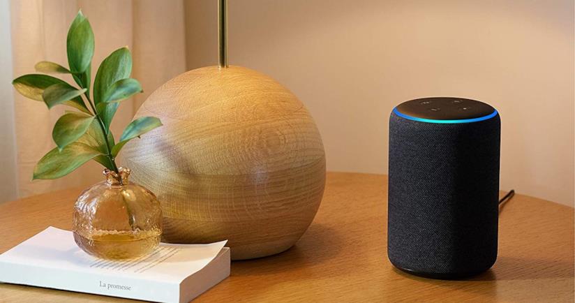 Amazon batte Google ed Apple sul campo degli smart speaker Immagine stampa di Amazon Echo di terza generazione