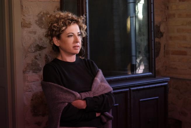 Ilaria Venturini Fendi è una delle testimonial di questione di merito Ilaria Venturini Fendi, volto di Questione di merito in collaborazione con The Circle Italia