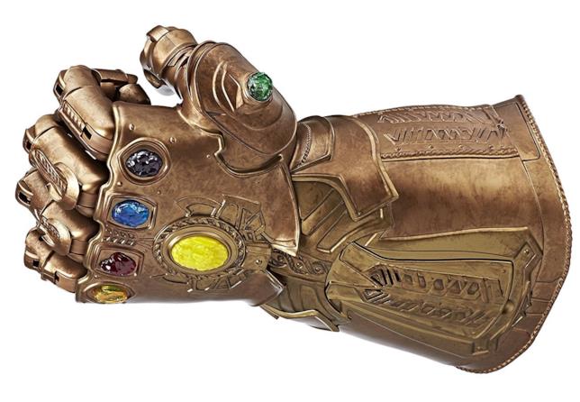 Il Guanto dell'Infinito di Thanos Il Guanto dell'Infinito di Thanos targato Hasbro