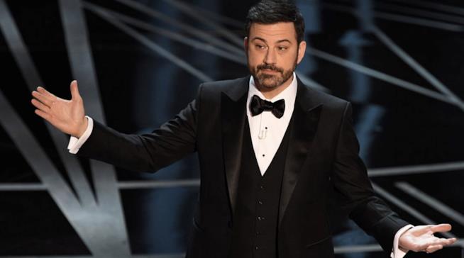 Jimmy Kimmel ha preso in giro Trump agli Oscar 2017 Un primo piano di Jimmy Kimmel