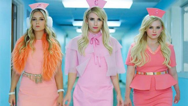 Scream Queens 2, nuovo promo e nuove foto del cast ci portano nell'ospedale Scream Queens 2