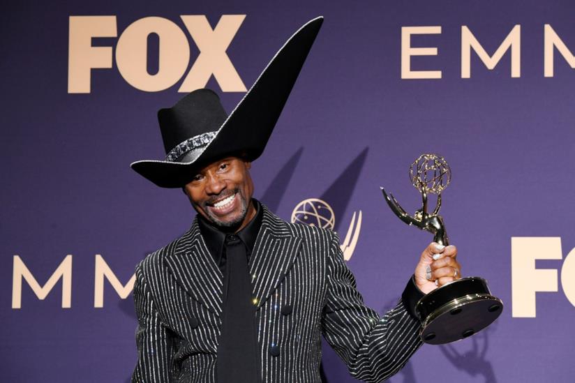 Billy Porter, vincitore di un Emmy come Miglior attore protagonista in una serie drammatica L'attore di Pose Billy Porter stringe la statuetta dell'Emmy
