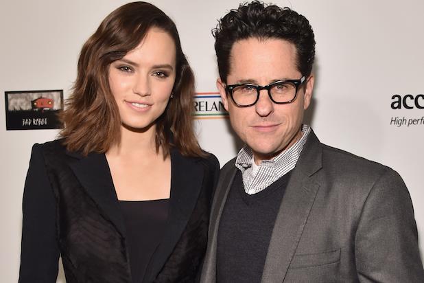Daisy Ridley e J.J. Abrams Daisy Ridley e J.J. Abrams a una serata di gala